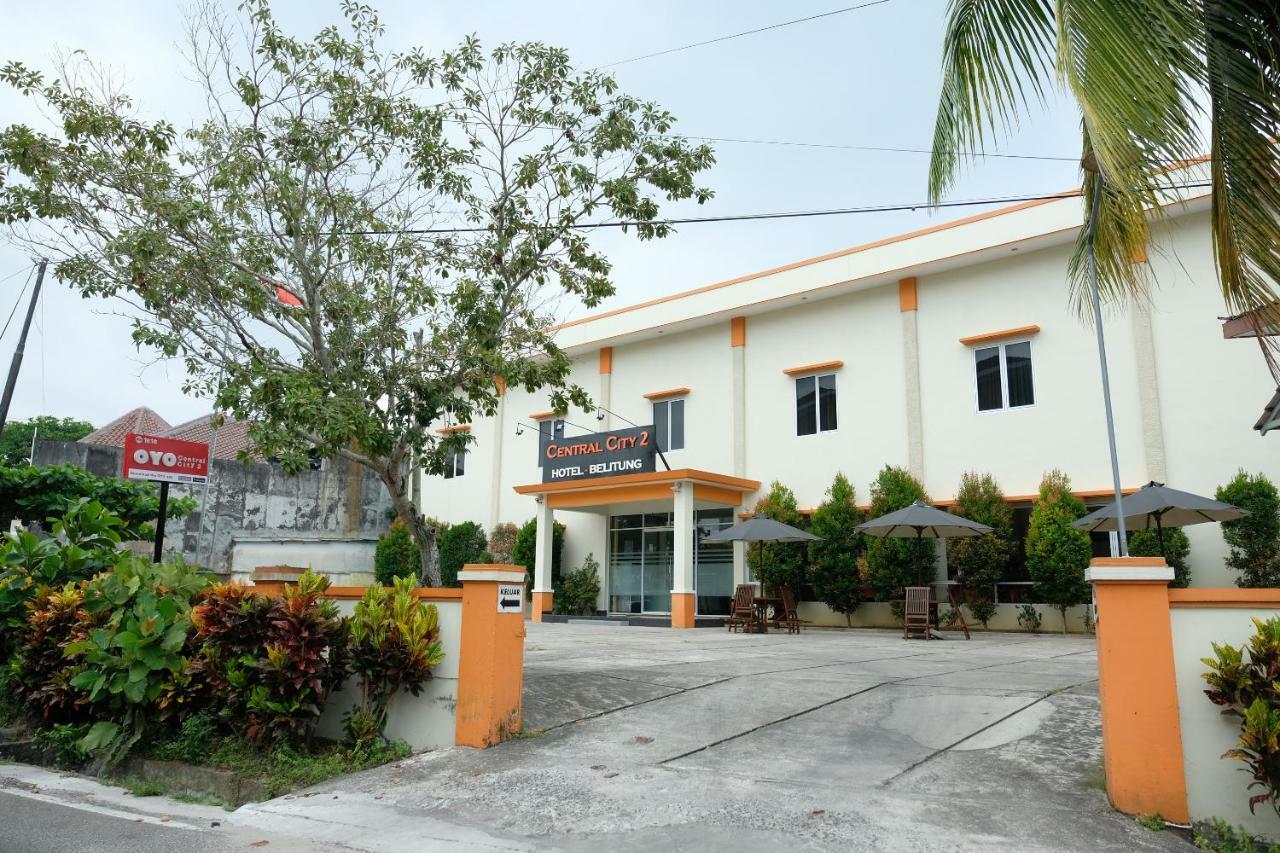 Oyo 1616 Hotel Central City 2 Tanjung Pandan Luaran gambar